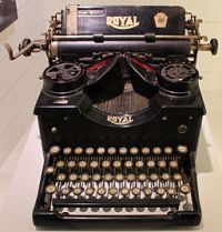 Vintage Royal 10 Typewriter